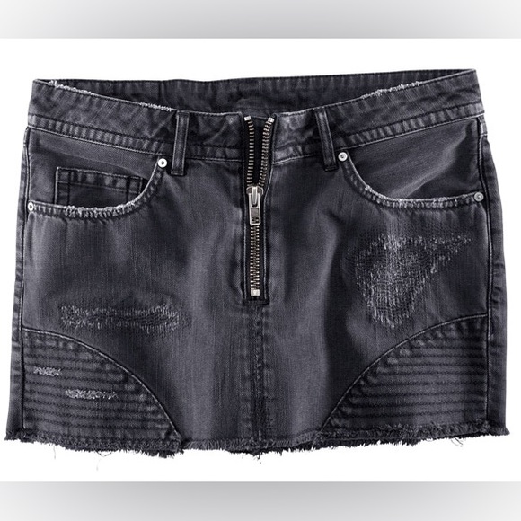 Trish Summerville H&M Dragon Tattoo Distressed Denim Mini Skirt biker millenium - Picture 1 of 4